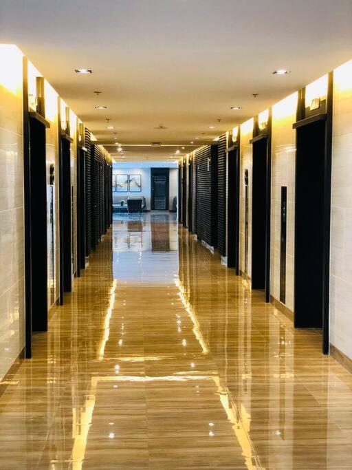 Air Residence 1Br With Balcony Free Netflix And Disney Plus Manila Exterior photo